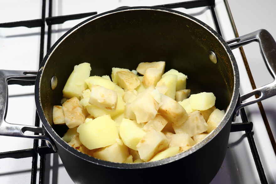 Kartoffel-sellerimos ... klik for at komme tilbage