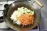Asiatisk wok med rejer og frugtsalat (fedtfattig), billede 1