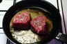 Oksemørbradbøffer med rødvinssauce, billede 1