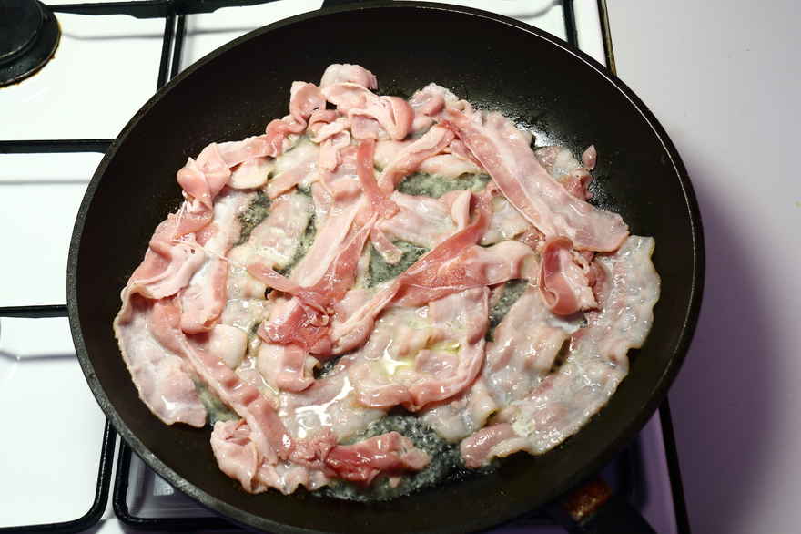 Æggekage med bacon og purløg ... klik for at komme tilbage