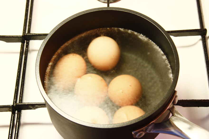 Hårdkogt æg - Kogte æg ... klik for at komme tilbage