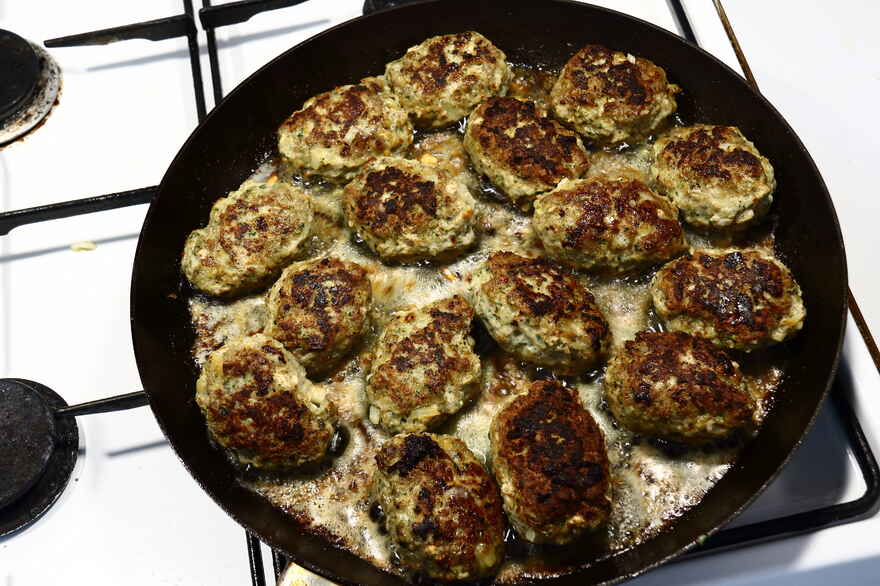 Lammefrikadeller ... klik for at komme tilbage