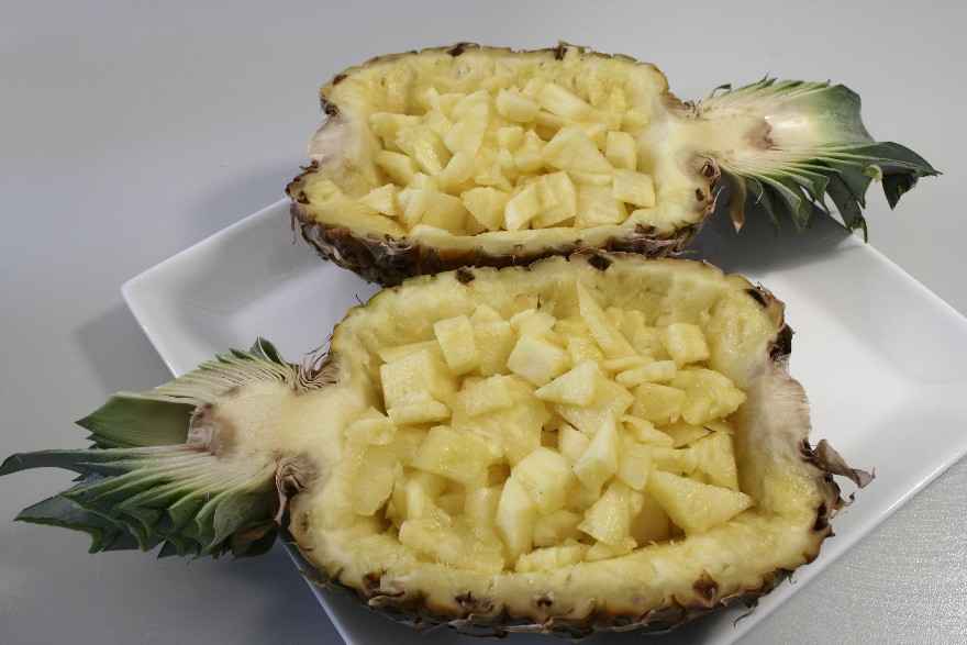 Fyldte ananas med fromage ... klik for at komme tilbage