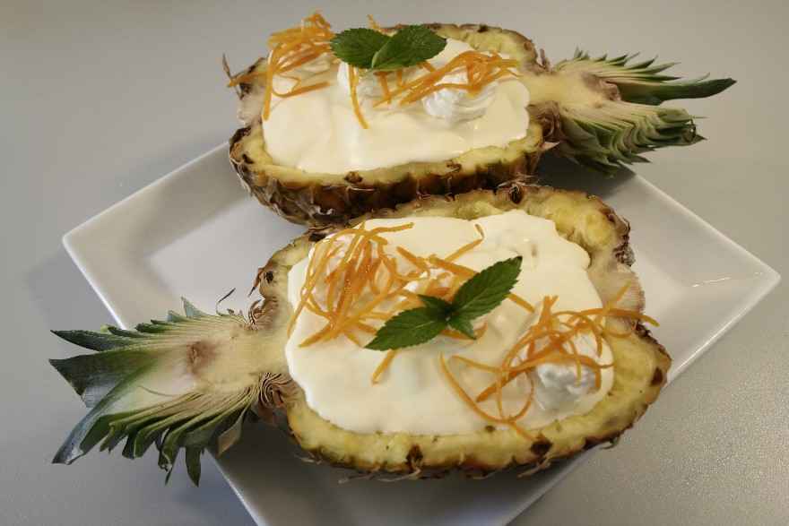 Fyldte ananas med fromage ... klik for at komme tilbage