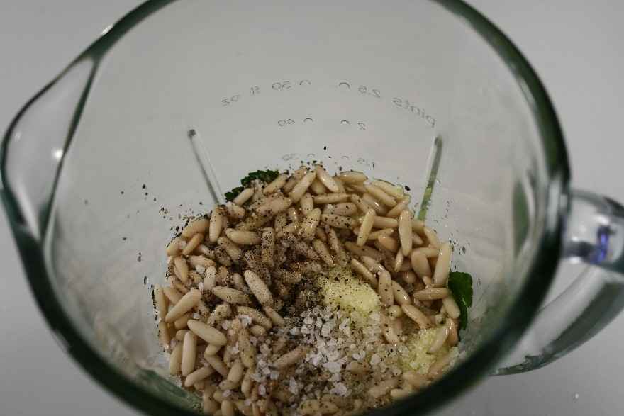 Persillepesto ... klik for at komme tilbage