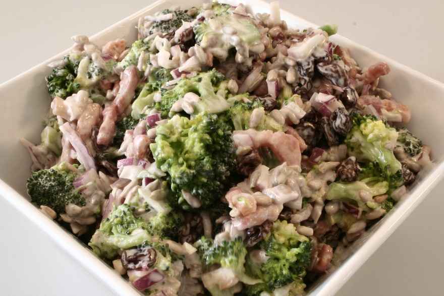 Broccolisalat 02 ... klik for at komme tilbage