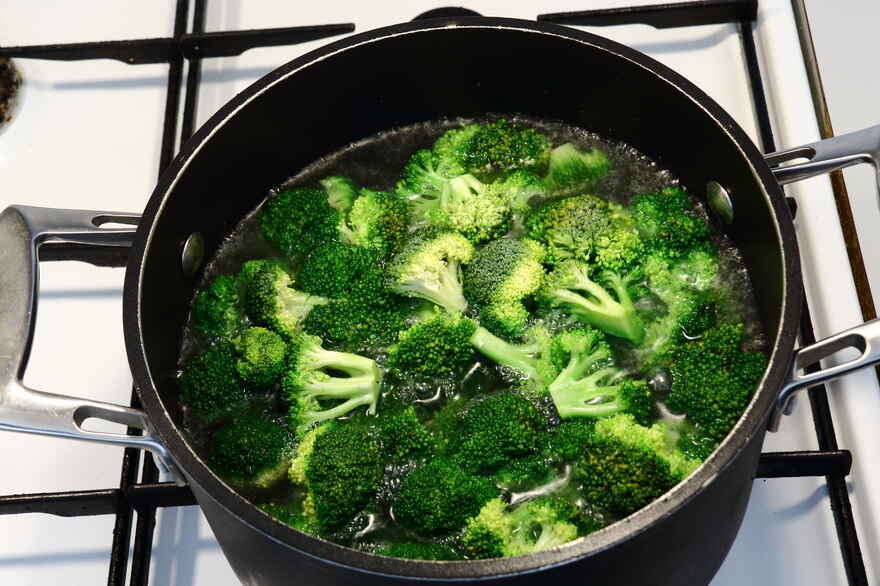 Broccolisalat uden bacon ... klik for at komme tilbage