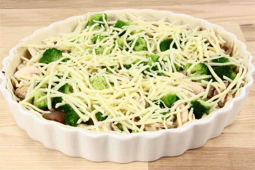 Kyllingepie med bacon og broccoli ... klik for at komme tilbage