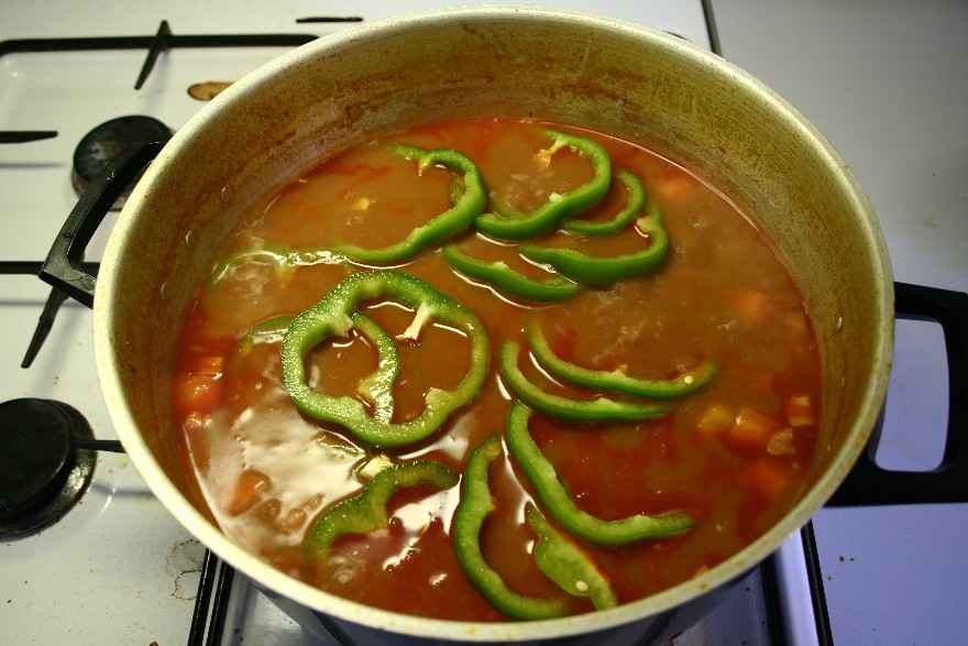 Gullaschsuppe ... klik for at komme tilbage