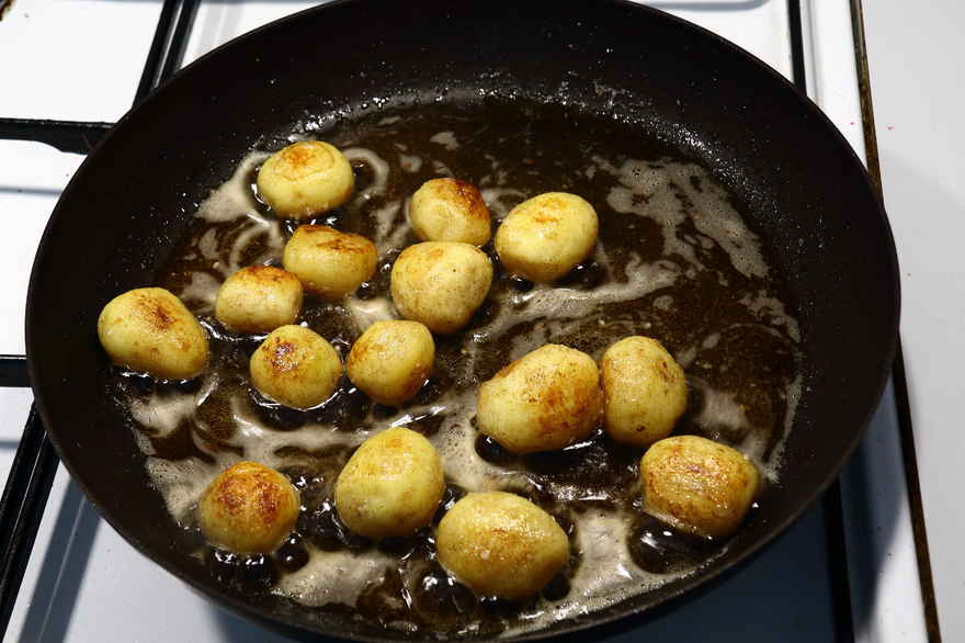 Pommes rissoles - Smørstegte kartofler ... klik for at komme tilbage