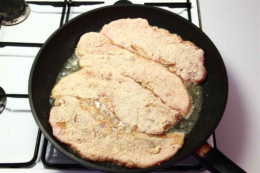 Paneret skinkeschnitzel med ærter ... klik for at komme tilbage