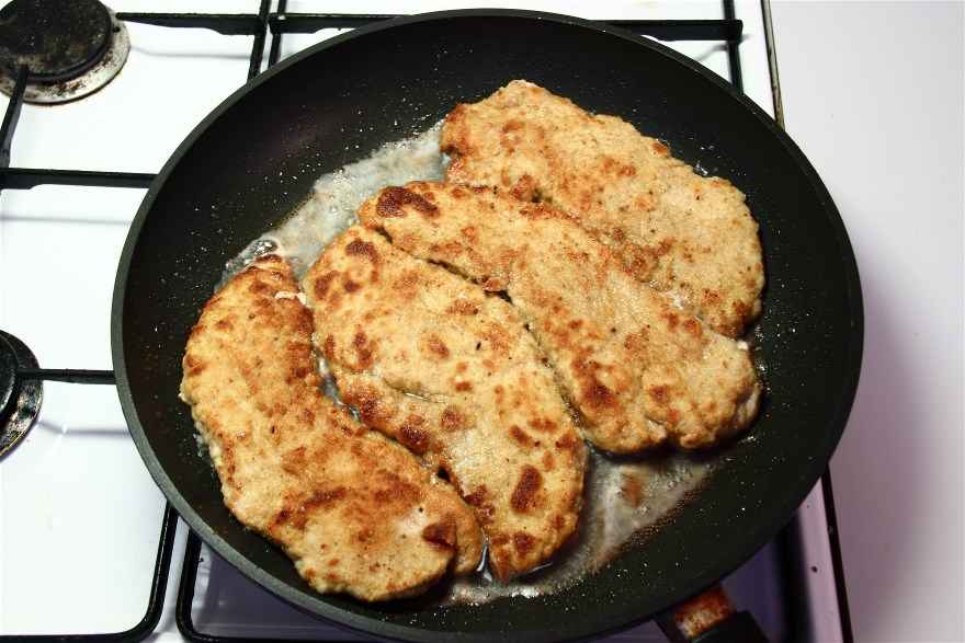 Paneret skinkeschnitzel med ærter ... klik for at komme tilbage