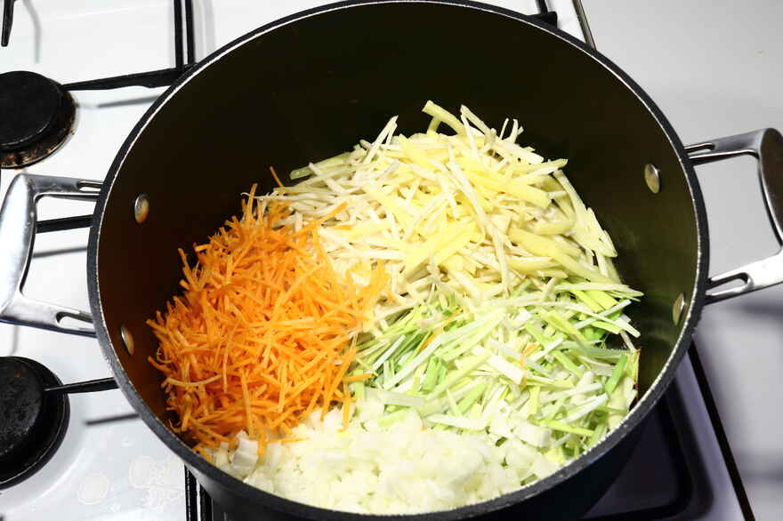 Juliennesuppe ... klik for at komme tilbage