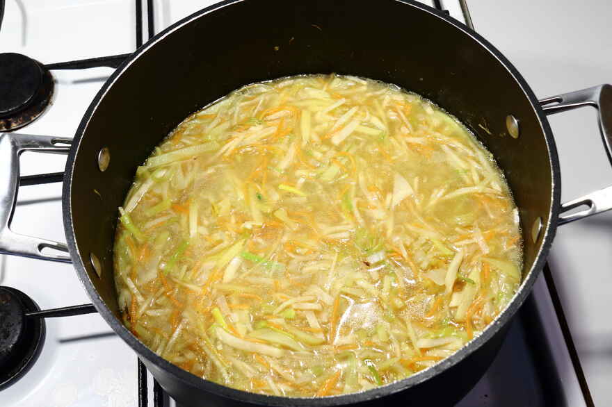 Juliennesuppe ... klik for at komme tilbage