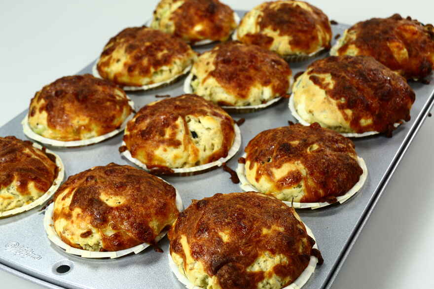 Madmuffins med tomat-, feta- og olivenfyld ... klik for at komme tilbage