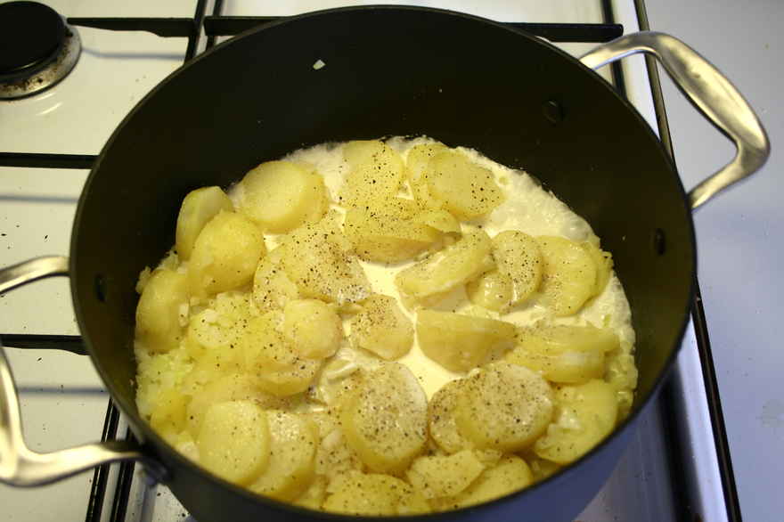 Skindstegt kullerfilet med varm kartoffelsalat med dild ... klik for at komme tilbage