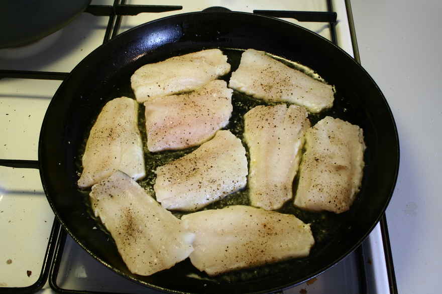 Skindstegt kullerfilet med varm kartoffelsalat med dild ... klik for at komme tilbage